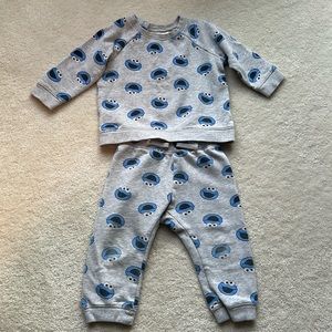 H&M 2T Sesame Street Cookie Monster sweatshirt and sweatpant set